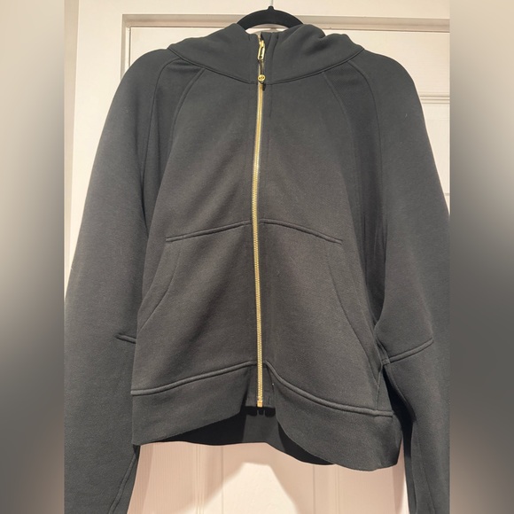 Auth. ✅ Lululemon Oversized Full Zip Scuba in “Black/Gold” Size XL/XXL 🖤💛 - Picture 2 of 11